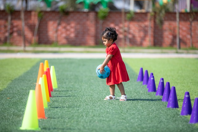跟队记者：邓弗里斯因脚踝受伤可能缺阵至12月中旬左右